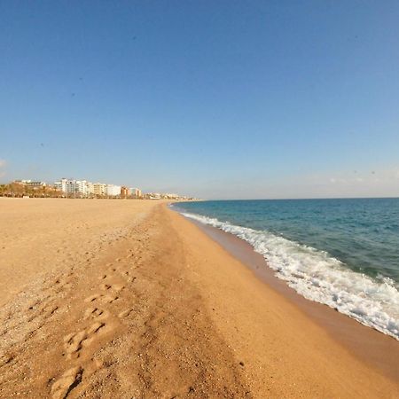 Homeholidaysrentals Lorraine Malgrat de Mar Exterior photo