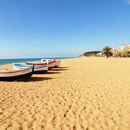 Homeholidaysrentals Lorraine Malgrat de Mar Exterior photo